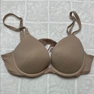 Victoria's Secret Tan T-Shirt Bra with Underwire Support‎